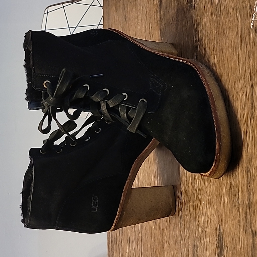 UGG
